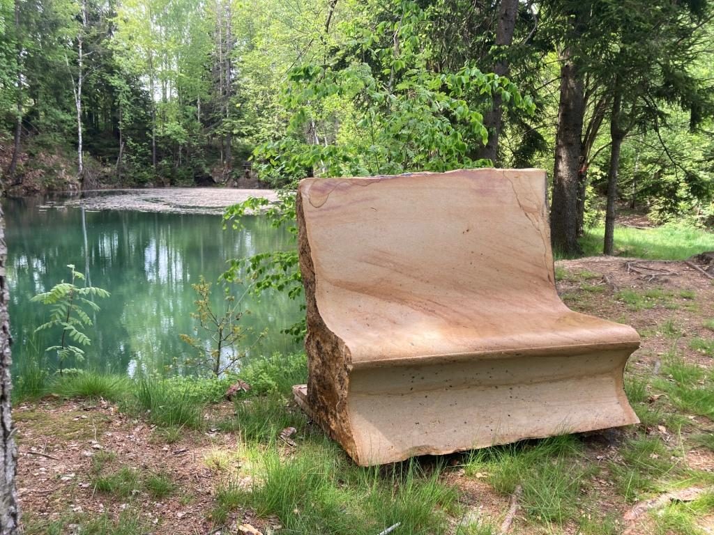 lavice 1 Pískovcová lavice