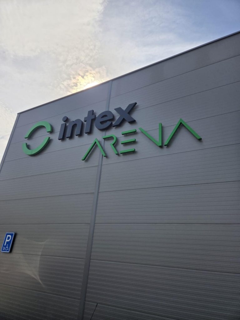 29cfe07f-2f75-45e1-87bd-89449c981af6